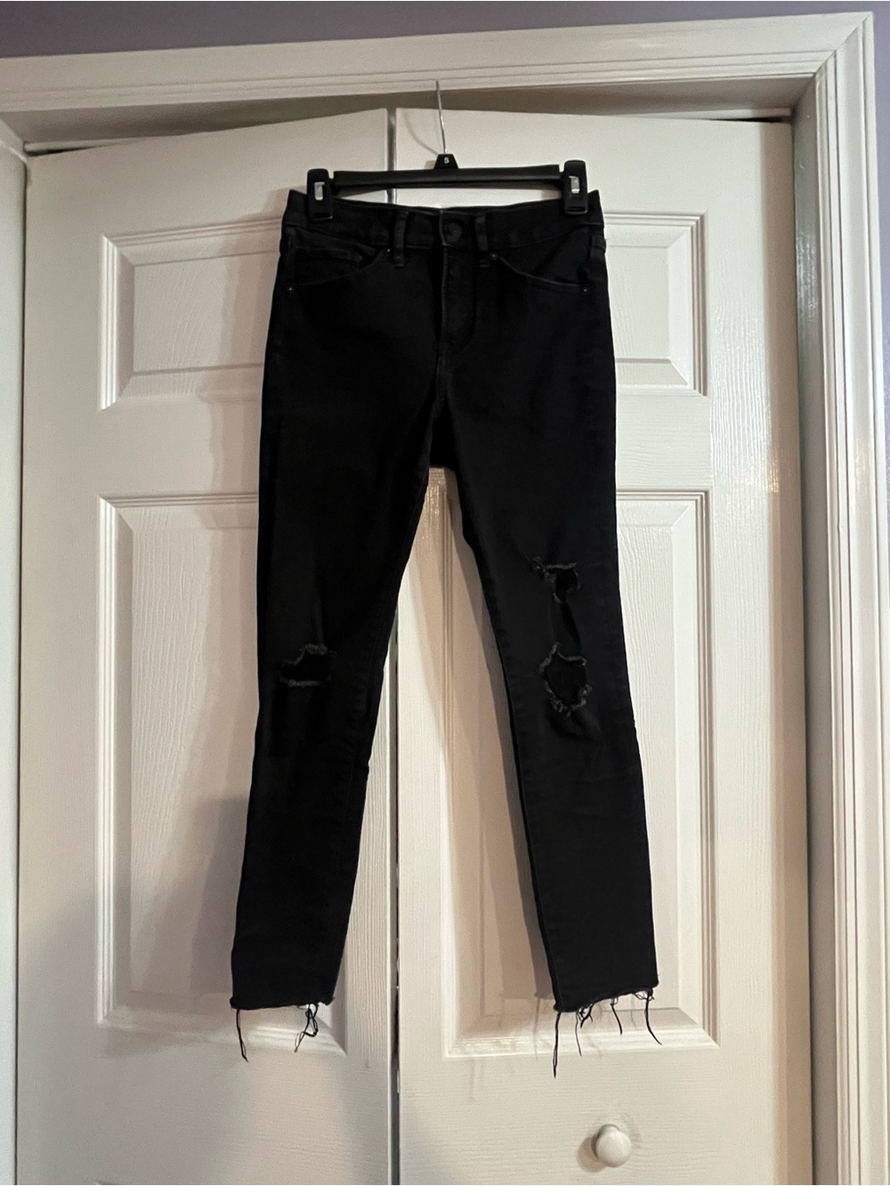 Express Black Skinny Jeans with Distressed Knees